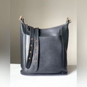 Vintage Coach Legacy Slim Duffle Sac (#9060) in Black 🖤